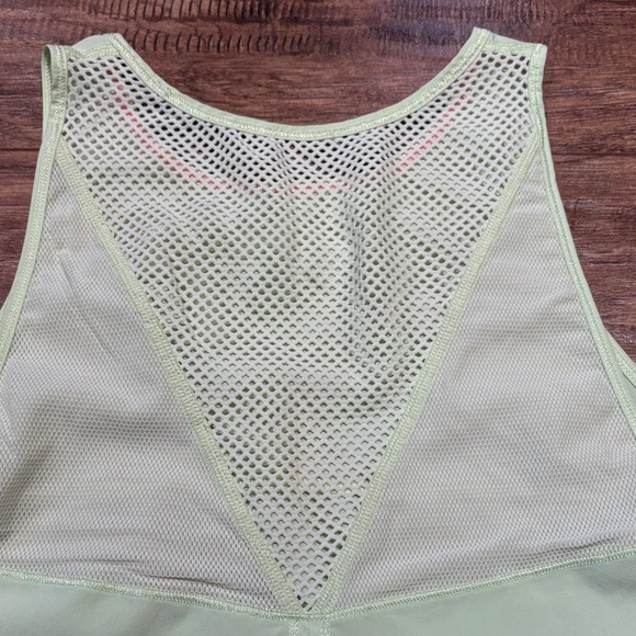 Ivivva by Lululemon Light Greeny yellow bright lightweight Tank Top - Picture 10 of 10